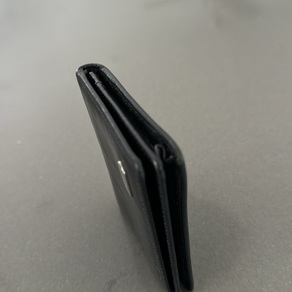 Burberry Pre Loved Card Wallet in great condition. Check pic and ask questions. - Picture 4 of 11